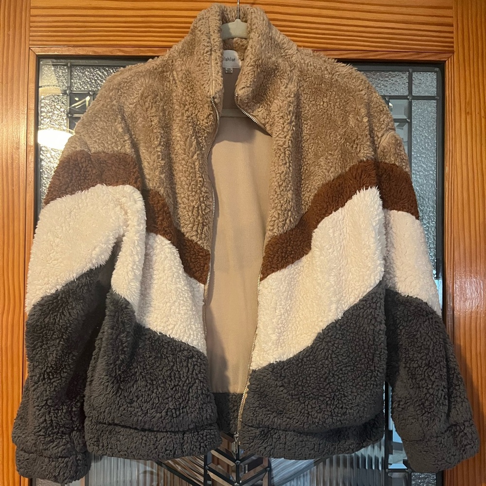 Sherpa teddy bear coat 🧸 size small/medium